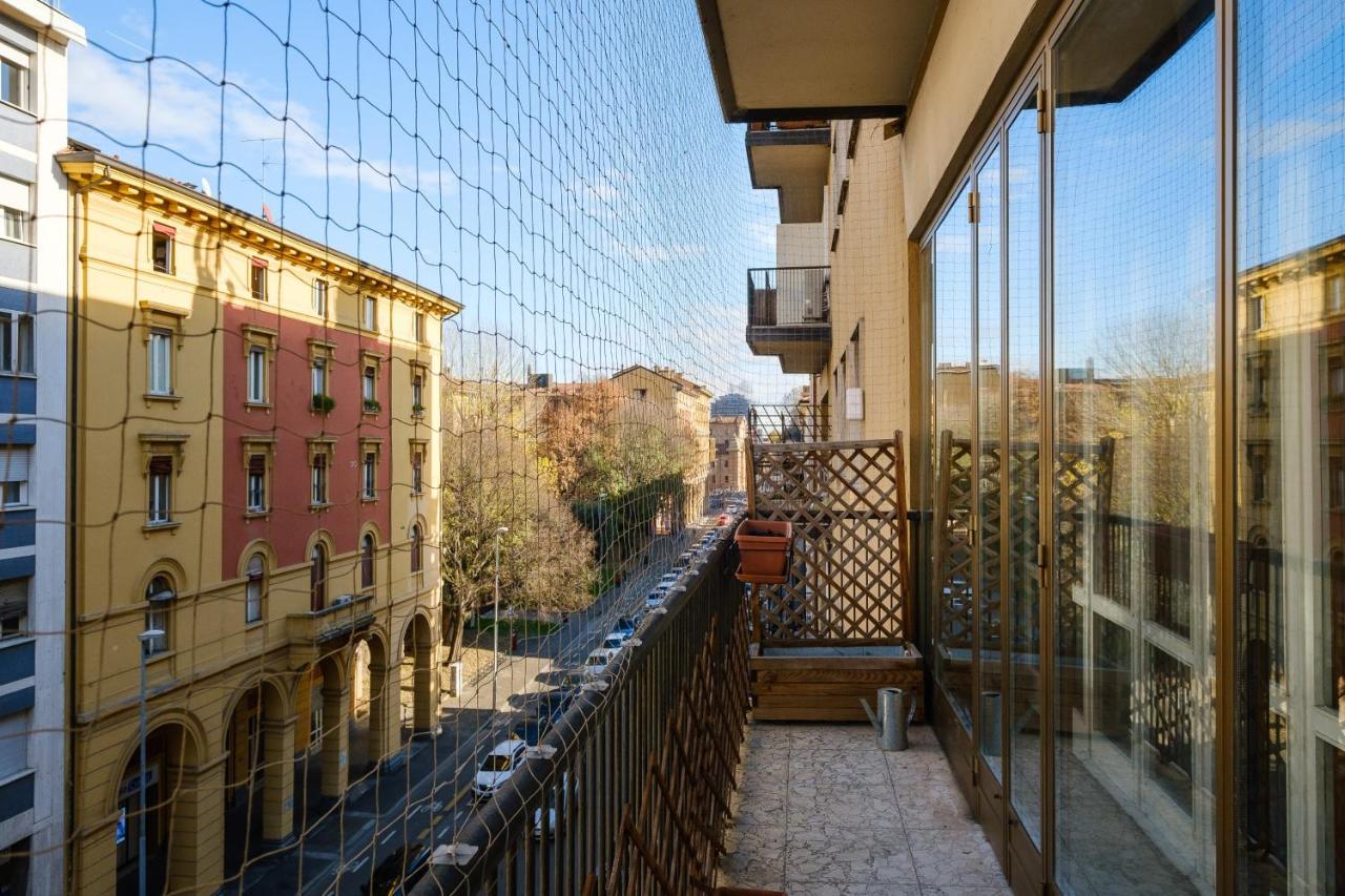 Boldrini Apartment With Balcony By Wonderful Italy 볼로냐 외부 사진
